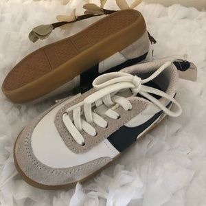 Gap kids sneakers